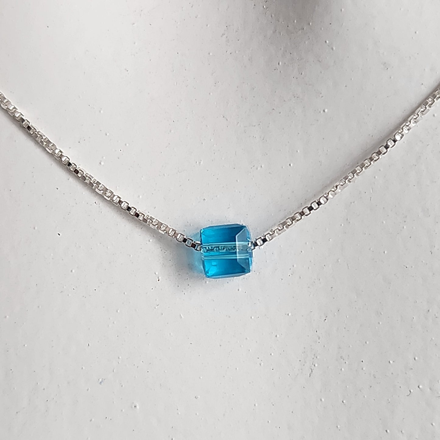 Collar Dije Cubo 4mm Cristal Swarovski Elements plata 925