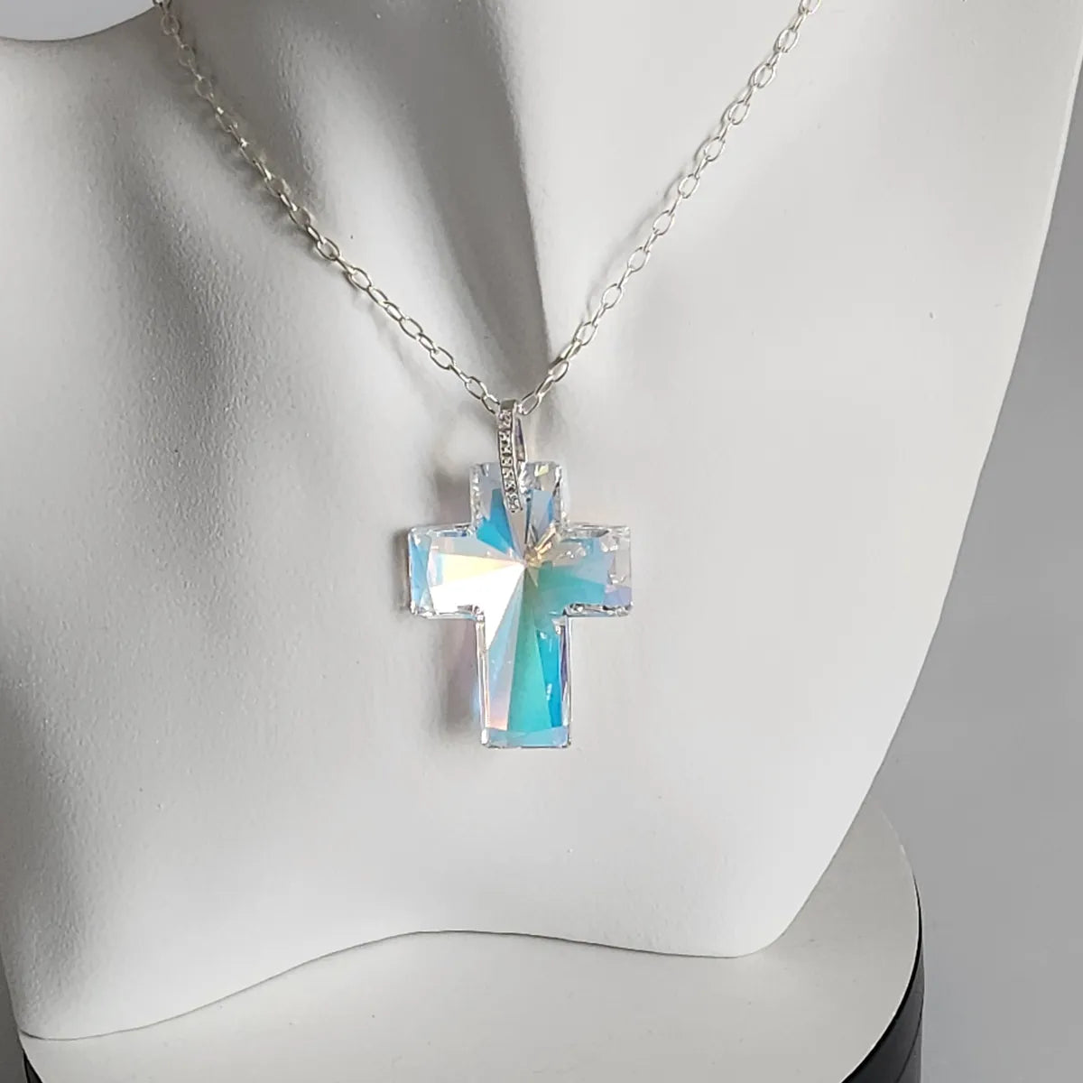 Collar Plata CRUZ Cristal Swarovski Elements 40mm Aurora Boreal