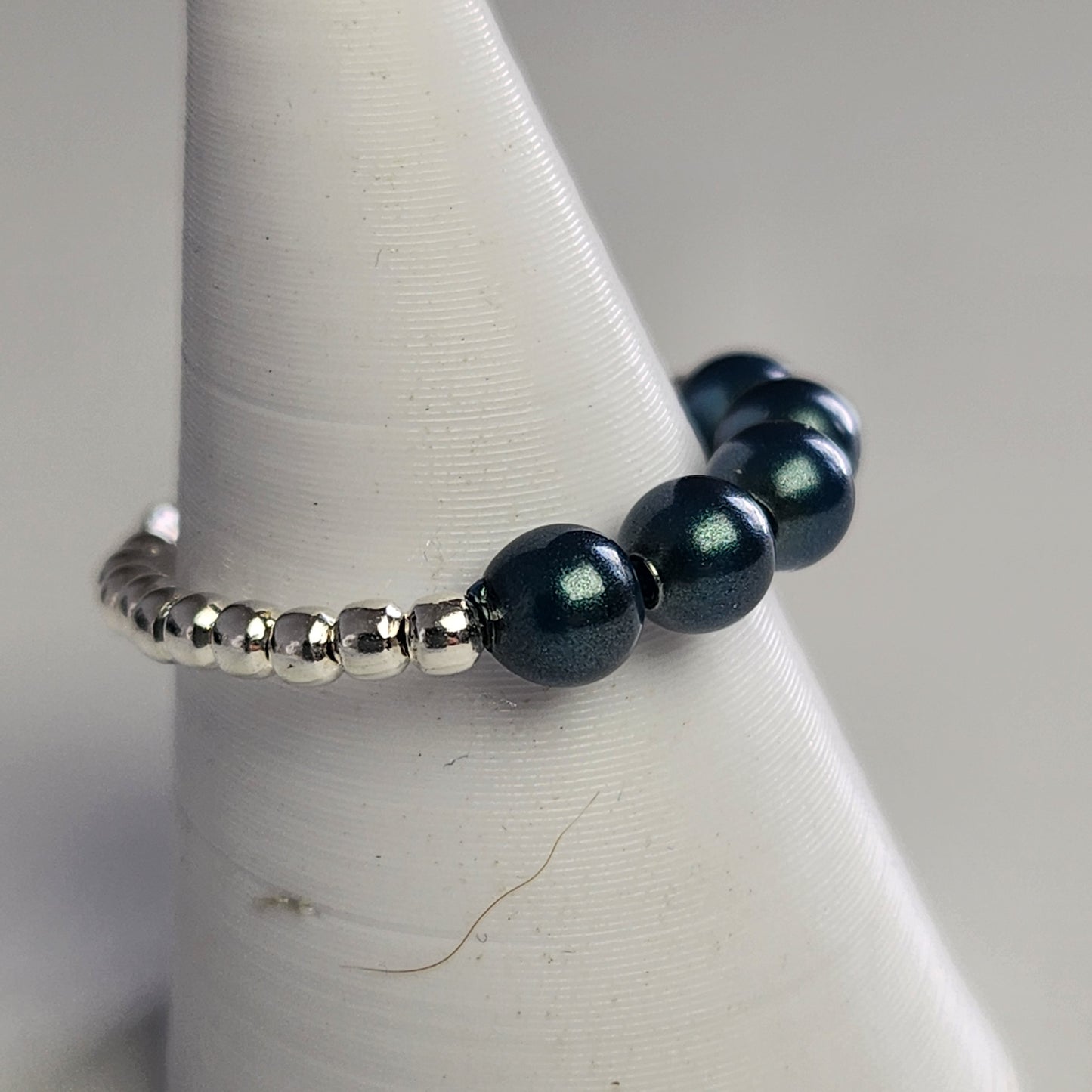 Anillo Cintillo Con Perlas Y Plata 925 Elastizados