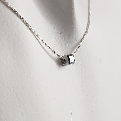 Collar Dije Cubo 4mm Cristal Swarovski Elements plata 925