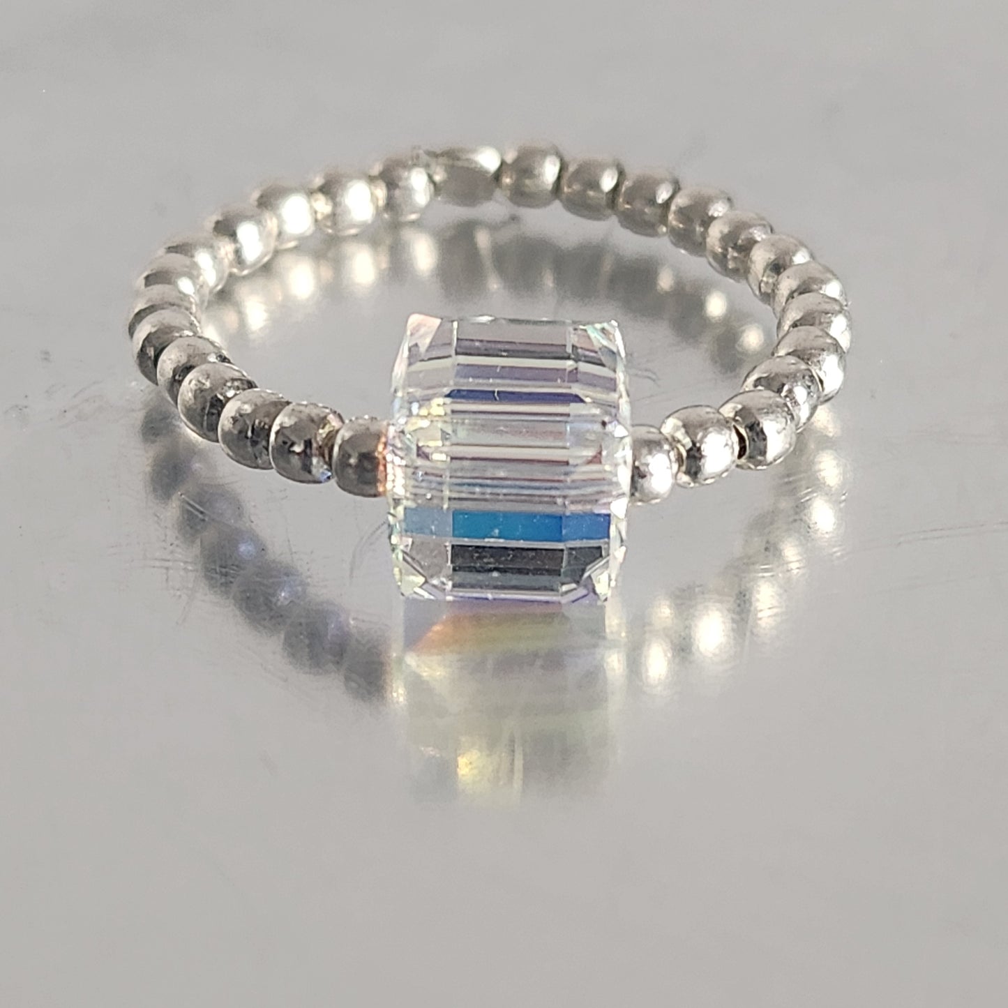 Anillo Elastizado Crystal Swarovski Cubo 6mm Aurora Boreal en Plata 925