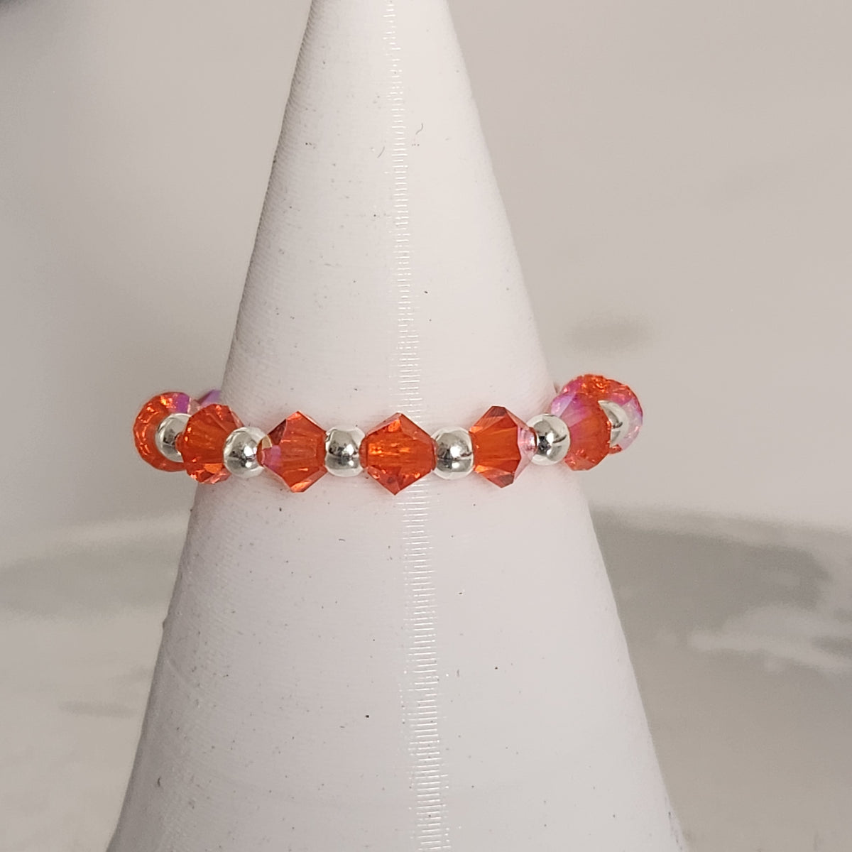 Anillo Sin Fin Biconos Piedras Swarovski 3mm y Plata 925