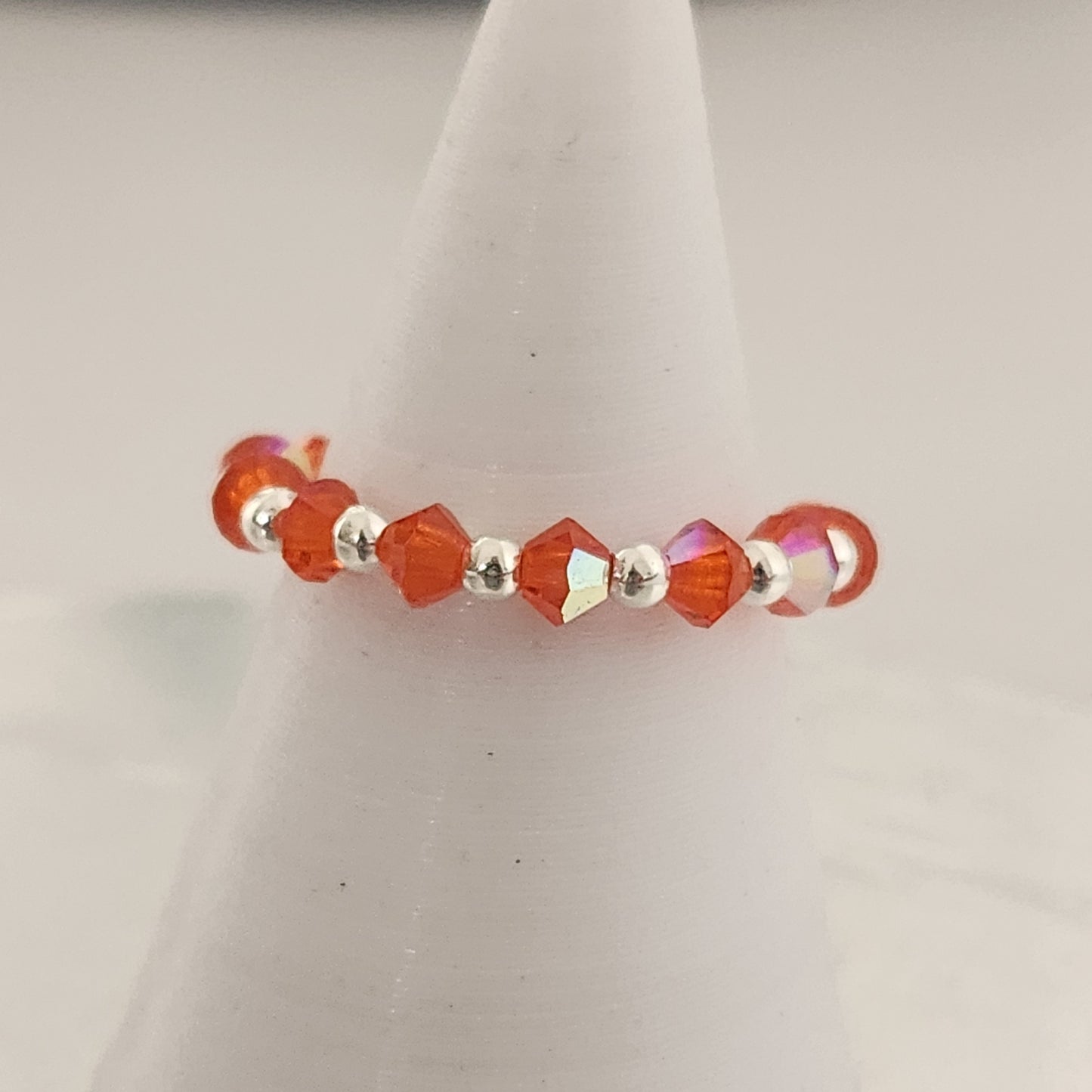 Anillo Sin Fin Biconos Piedras Swarovski 3mm y Plata 925