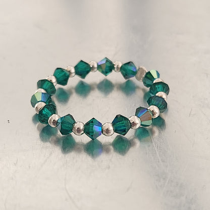 Anillo Sin Fin Biconos Piedras Swarovski 3mm y Plata 925