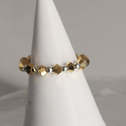 Anillo Sin Fin Biconos Piedras Swarovski 3mm y Plata 925