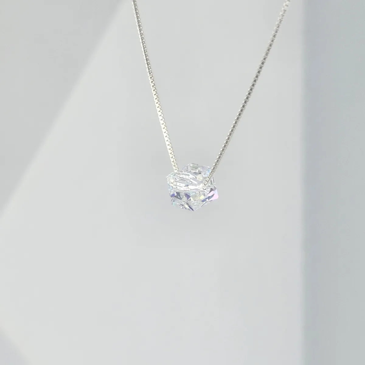 Collar Dije Cubo 6mm Cristal Swarovski Elements plata 925